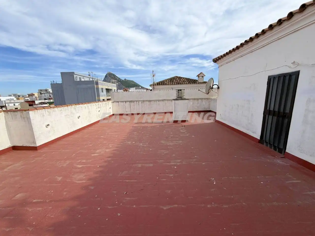 Terrassa de Apartament en venda en La Línea de la Concepción amb Terrassa, Traster i Moblat