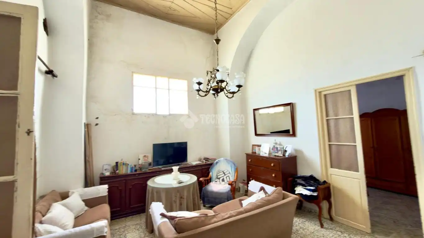 Sala d'estar de Casa adosada en venda en Jimena de la Frontera amb Traster