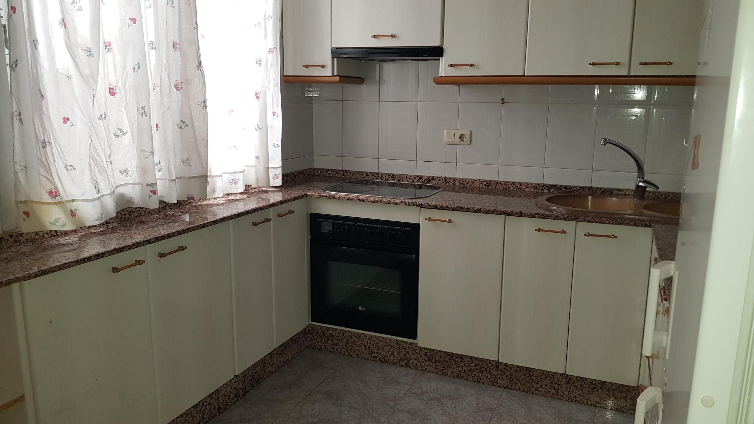 Kitchen of Single-family semi-detached for sale in Hellín  with Balcony