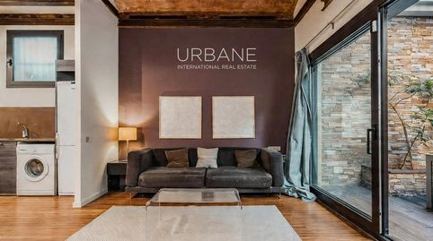 Foto 2 de Ático de alquiler en De Les Cabres, El Raval, Barcelona Capital