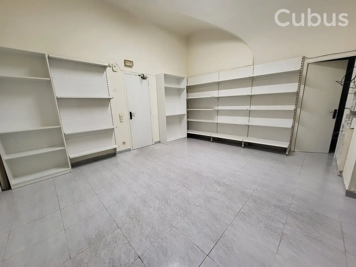 Business premises for sale in Olot, imagen 8