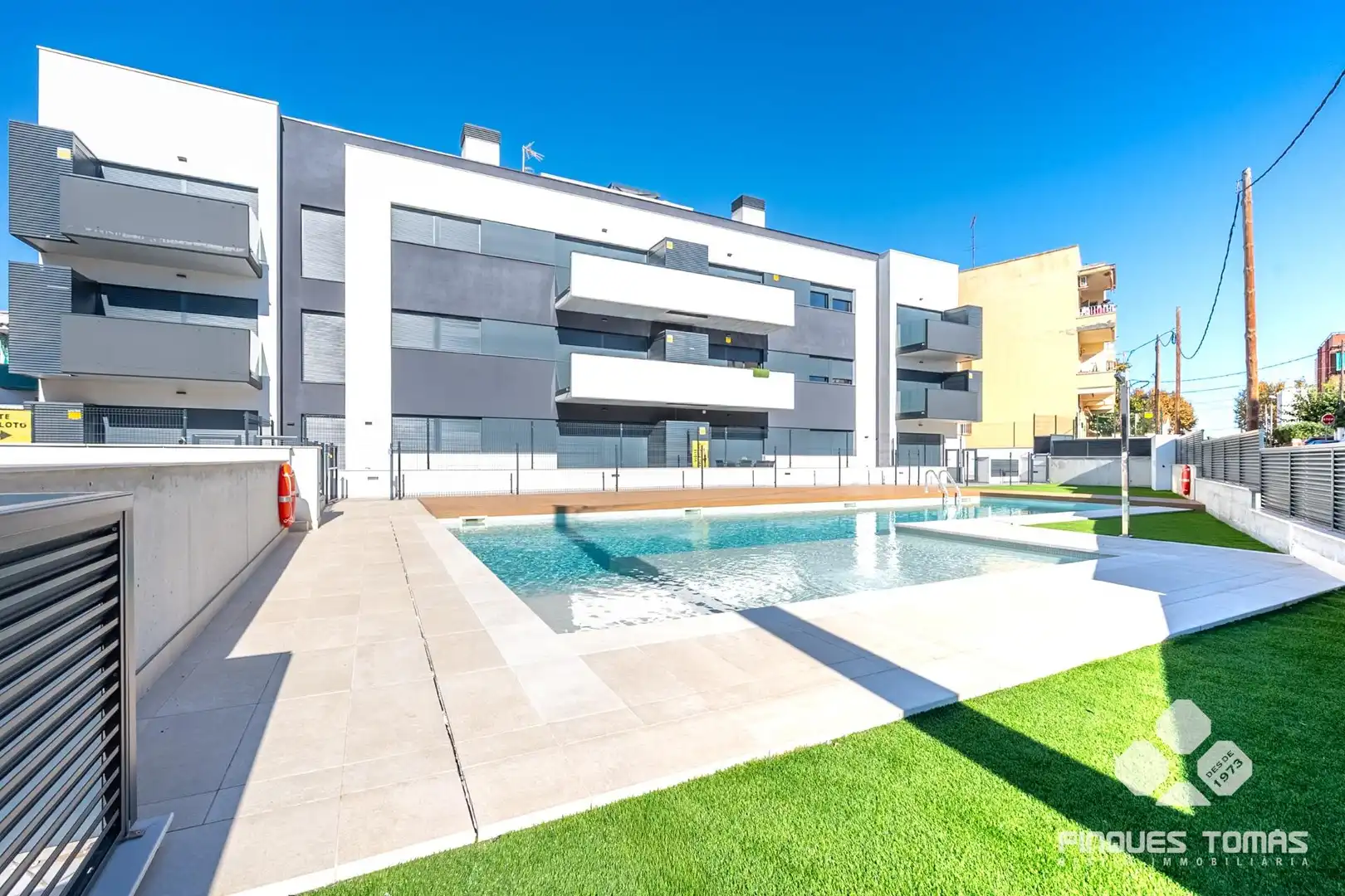 Piscina de Pis en venda en Cubelles amb Terrassa, Balcó i Piscina comunitària