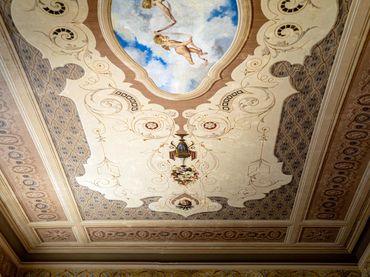 Flat with lift for sale in Plaza de la Merced 12