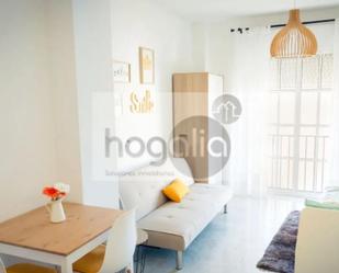 Dormitori de Estudi de lloguer en  Sevilla Capital amb Aire condicionat i Moblat