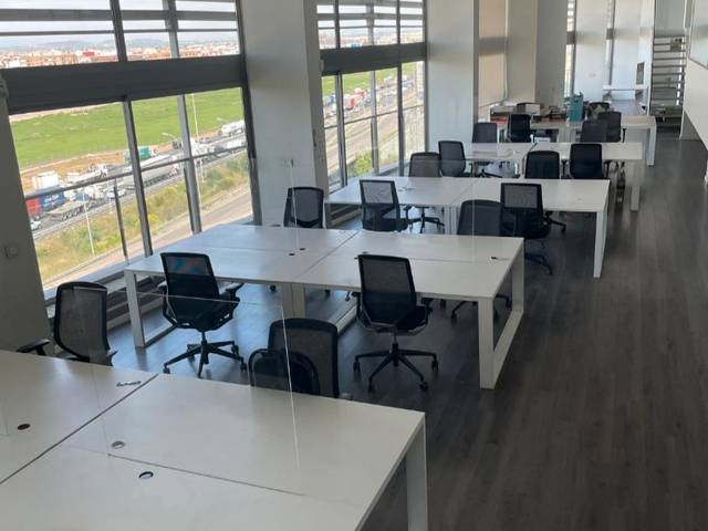 Oficina en Alquiler en Calle Andarella, 2 en Barrio de la Luz