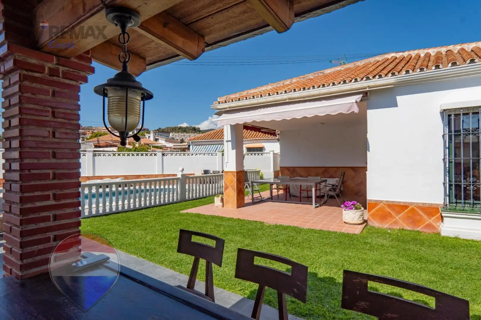 Terrassa de Casa o xalet en venda en Rincón de la Victoria amb Aire condicionat, Jardí privat i Piscina