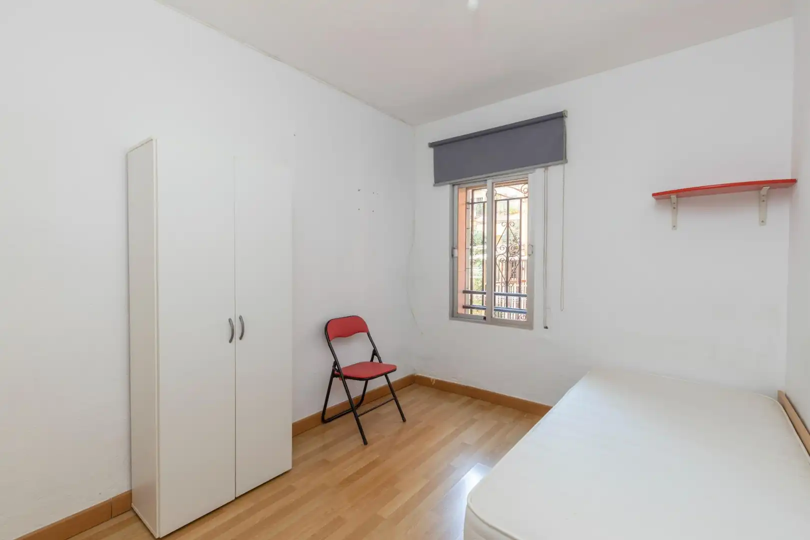 Bedroom of Flat for sale in Granada  with Air Conditioner and Terrace