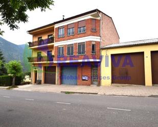 Exterior view of Building for sale in Coll de Nargó