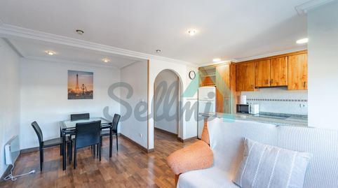 Foto 4 de Piso de alquiler en Vázquez de Mella, Vallobín, Oviedo