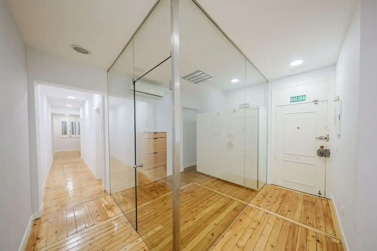 Planta baja en venta en Madrid con Calefacción