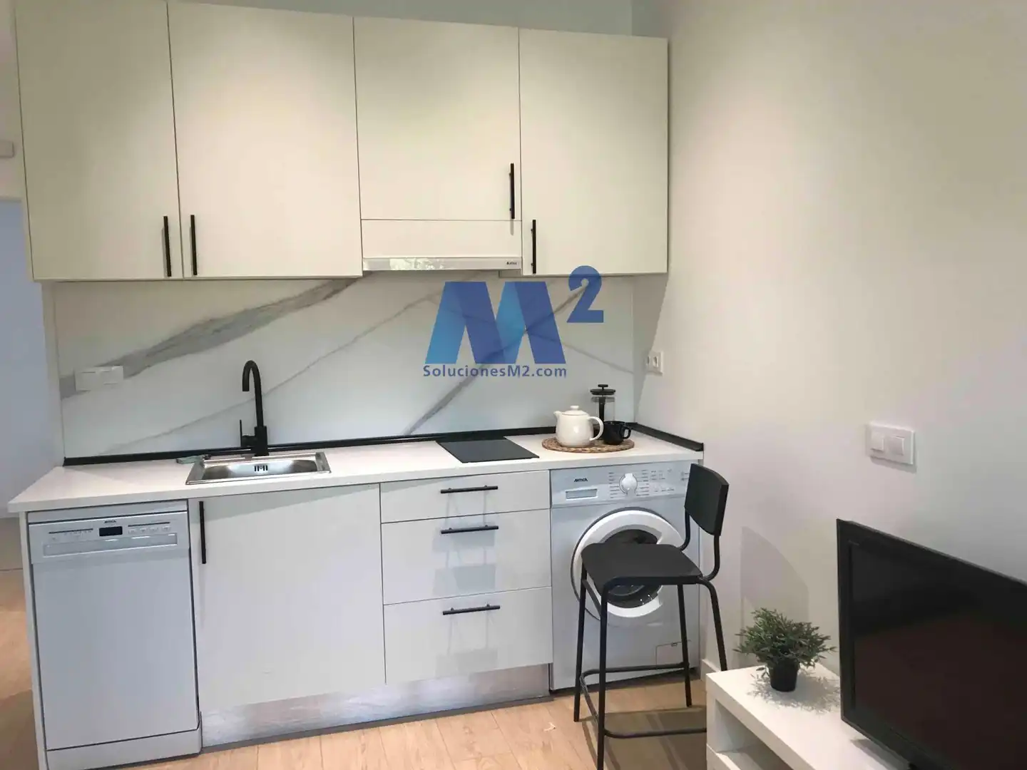 Cocina de Oficina en venta en San Sebastián de los Reyes con Aire acondicionado, Terraza y Trastero