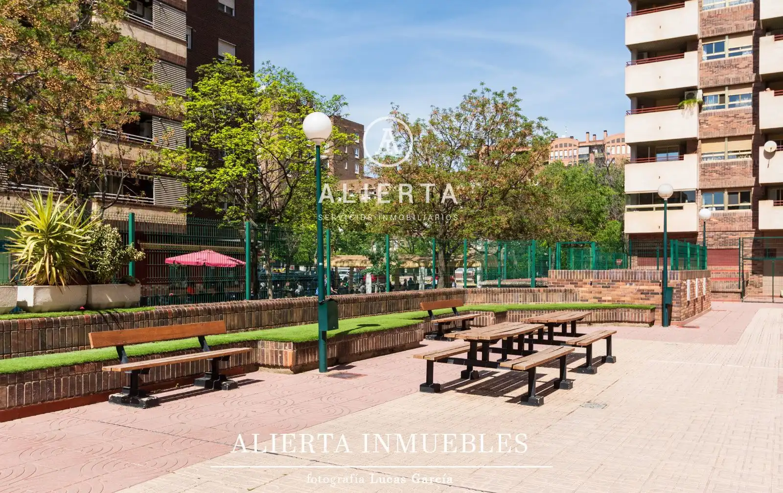 Exterior view of Flat for sale in Zaragoza  with Heating and Storage room