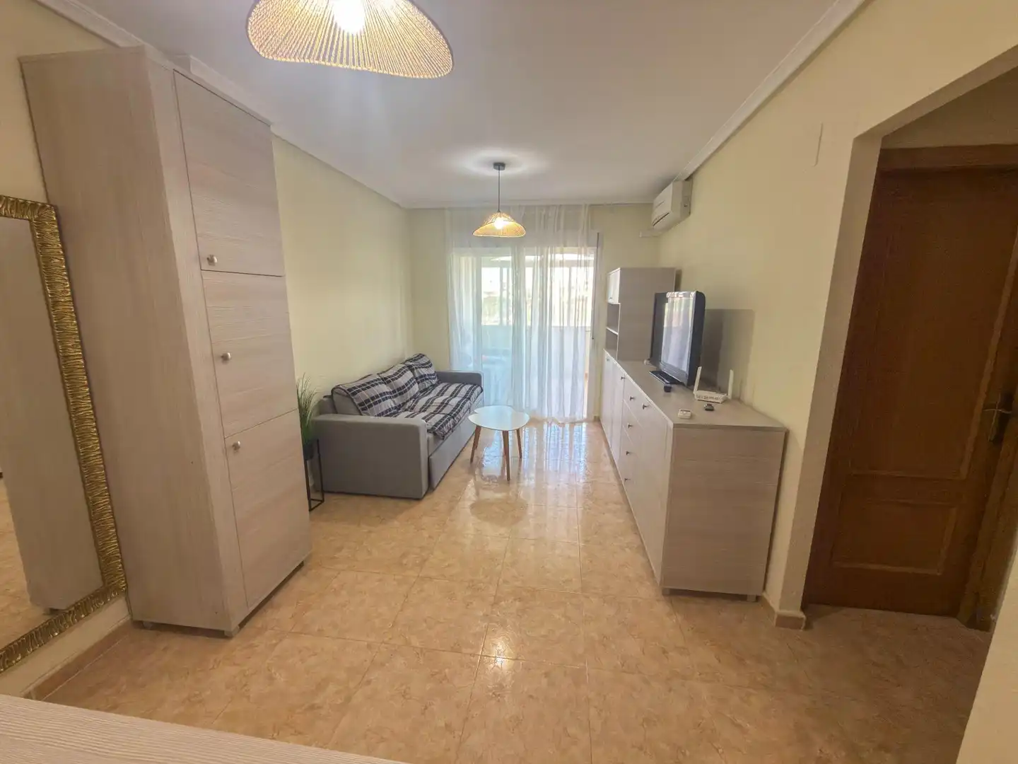 Apartament amb terrassa de lloguer a Calle HELENA 2, imagen 3