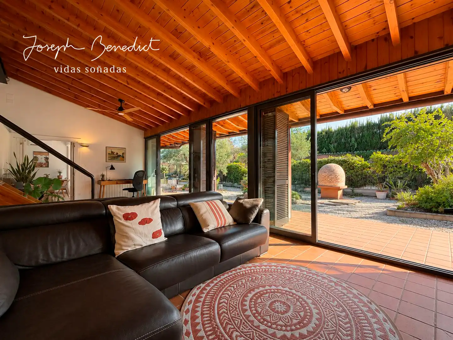 Living room of Houses for sale in Torrelles de Llobregat  with Air Conditioner, Heating and Private garden
