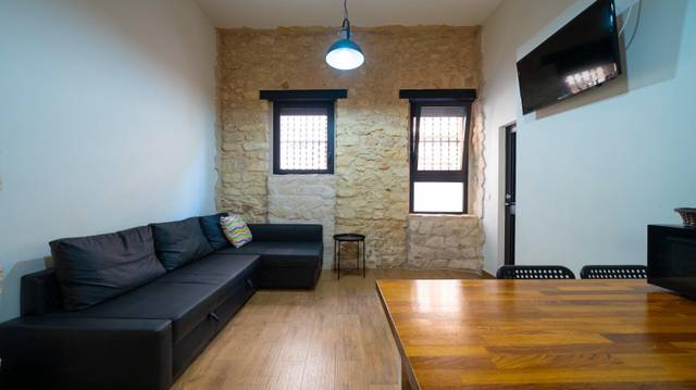 Apartamento en Alquiler en Calle Calle de Donoso Cortés en Carolinas Bajas