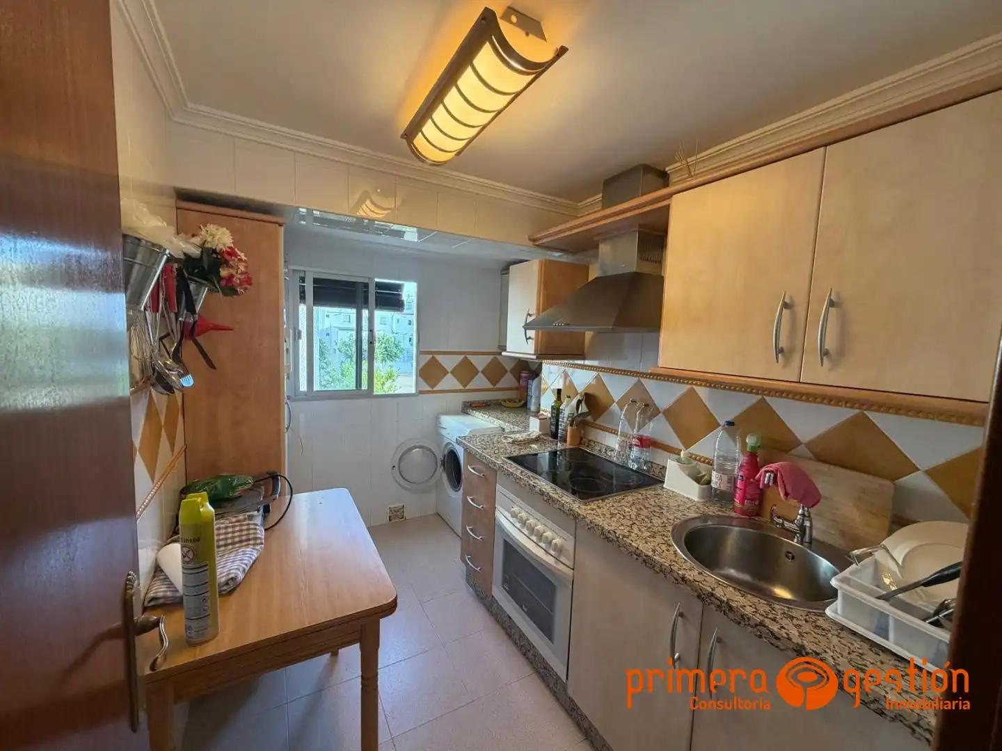 Appartamento con terrazza in vendita a Lora del Río, imagen 3