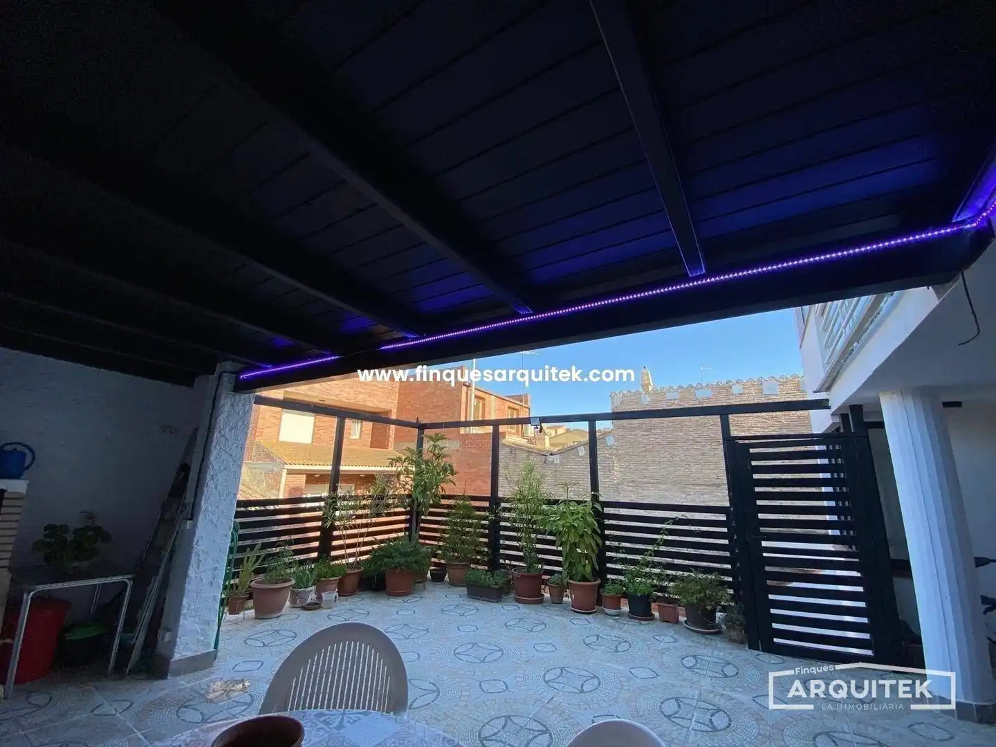 Casa adosada en venta en Rosselló