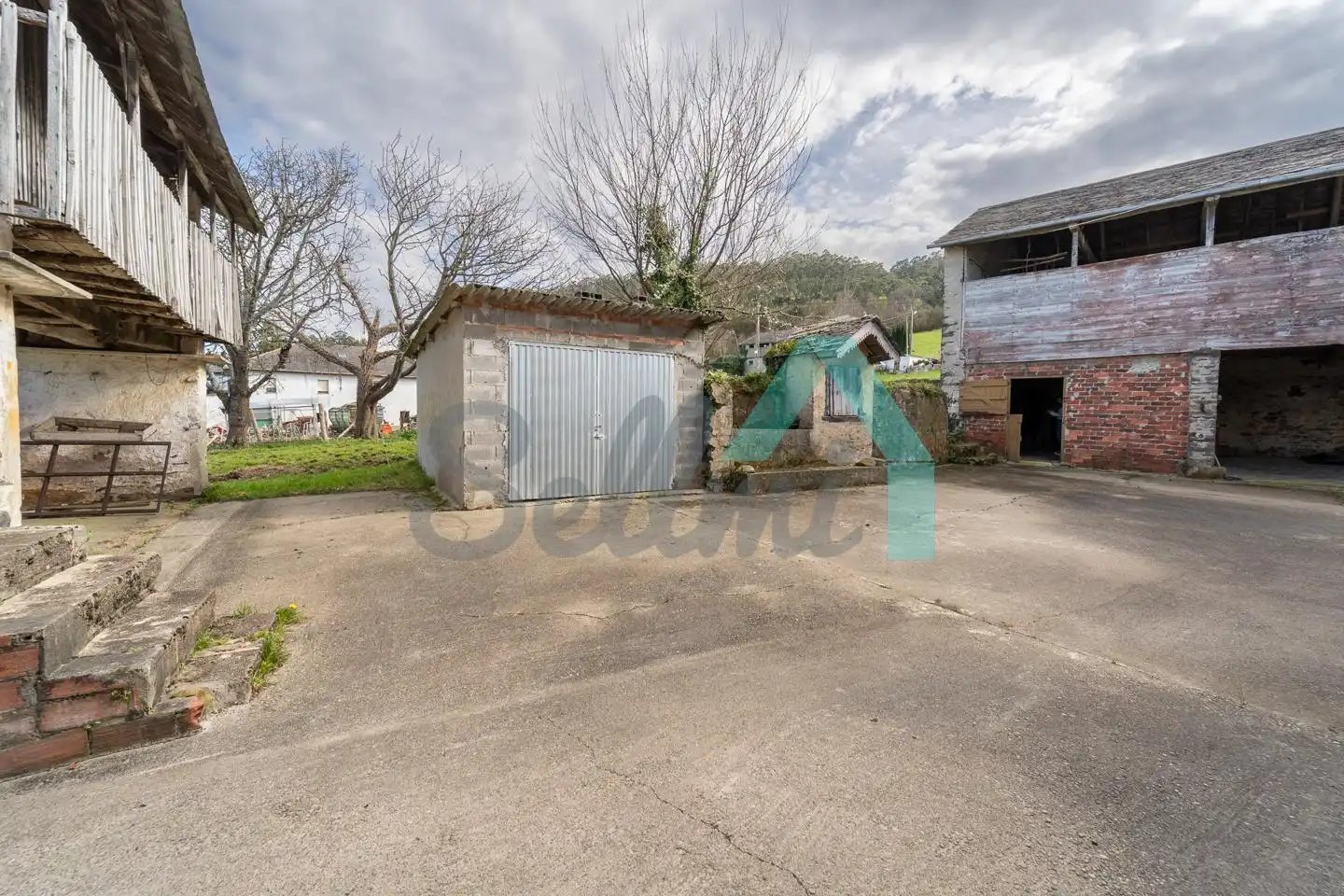 Houses for sale in Valdés - Luarca  with Private garden and Parquet flooring
