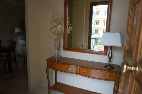 Flat for rent in Sevilla  with Air Conditioner, Heating and Furnished