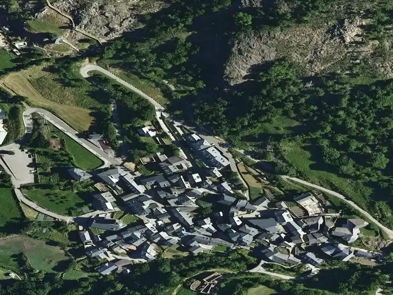 Vista exterior de Piso en venta en La Vall de Boí