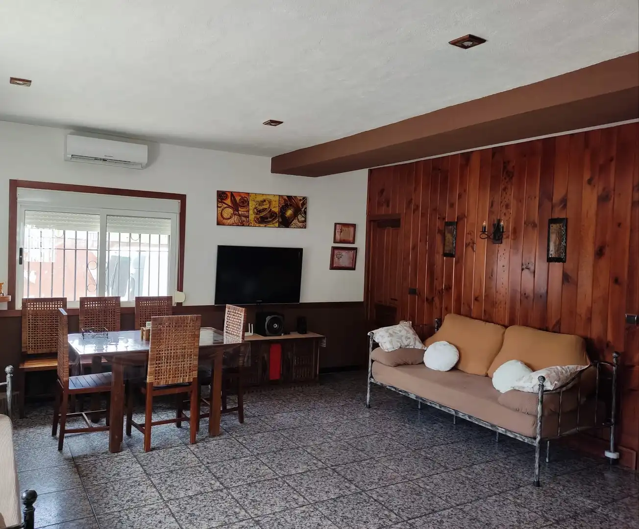 Sala d'estar de Casa o xalet en venda en Cullera amb Aire condicionat, Jardí privat i Terrassa