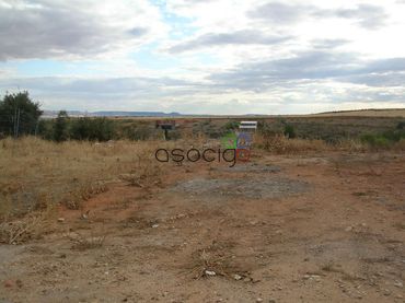 Terreny rústic en venda a CALLE VALDEAPARICIO