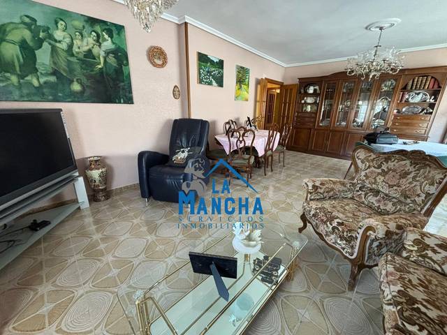 Piso en Alquiler en Calle BENAVENTE en San Pablo