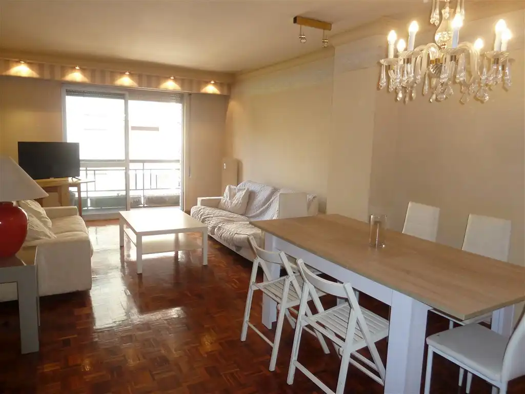Sala de estar de Piso de alquiler en  Pamplona / Iruña con Calefacción, Parquet y Terraza