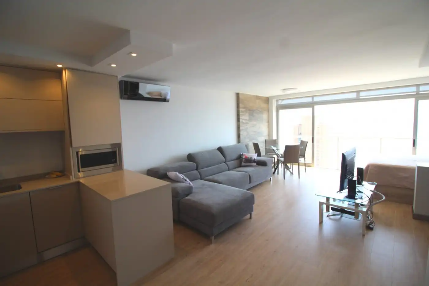 Sala d'estar de Loft en venda en Benidorm amb Aire condicionat, Calefacció i Jardí privat