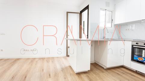 Foto 2 de Piso en venta en Carrer de Graner, Collblanc, Barcelona