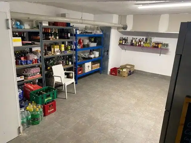 Local en venda en Cambrils amb Terrassa, Moblat i Internet