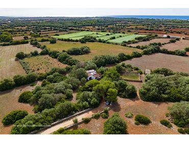 Casa rústica amb piscina en venda a Ciutadella