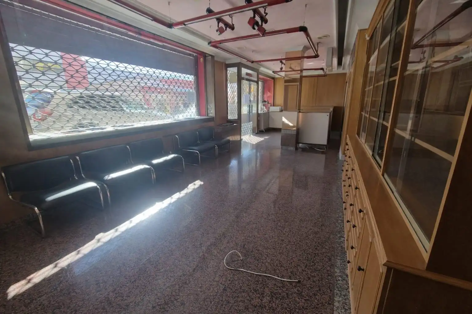 Local comercial en venta en Calle Submarino 31, imagen 3