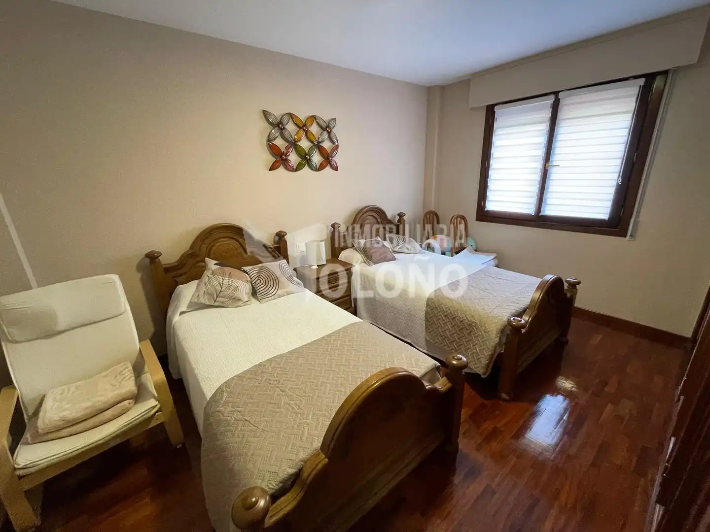 Dormitori de Casa o xalet en venda en Anguciana amb Aire condicionat, Calefacció i Jardí privat