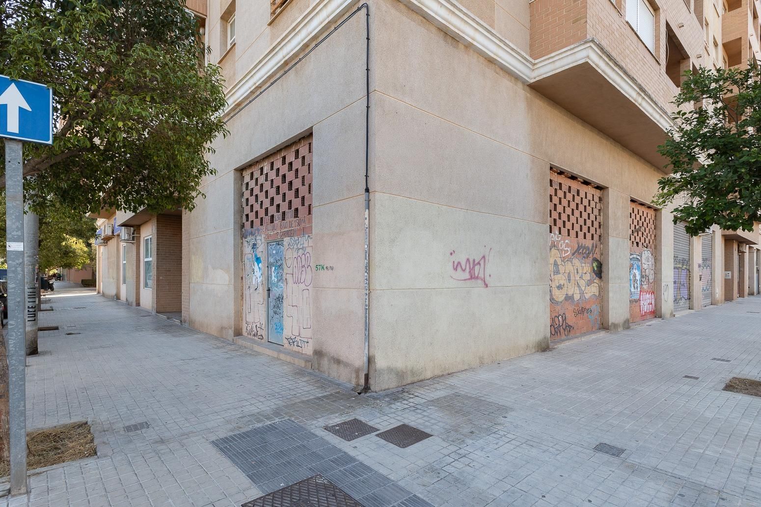 Vista exterior de Local en venda en  Valencia Capital