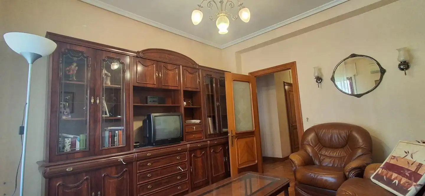Living room of Flat for sale in Tudela  with Air Conditioner, Heating and Parquet flooring