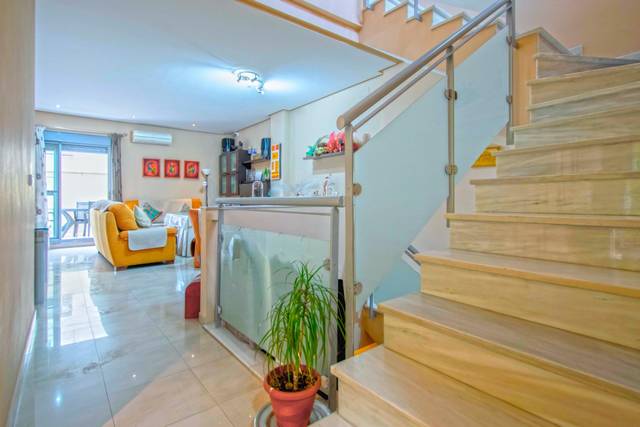 Casa adosada en Venta en Centro