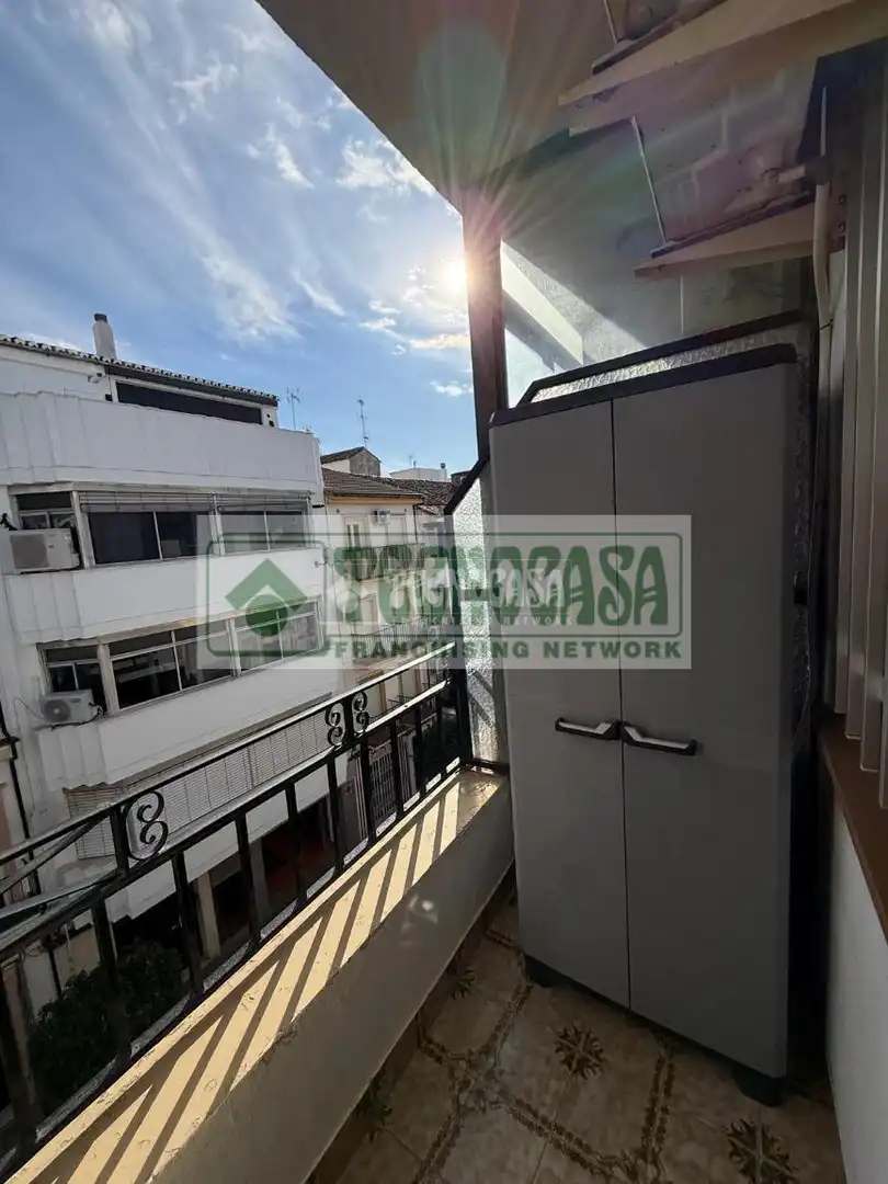 Exterior view of Flat for sale in Ronda  with Air Conditioner, Parquet flooring and Balcony