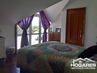 Dormitori de Pis en venda en Vigo  amb Terrassa i Balcó