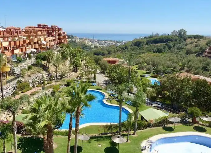 Vista exterior de Apartamento en venta en Marbella con Aire acondicionado, Calefacción y Terraza