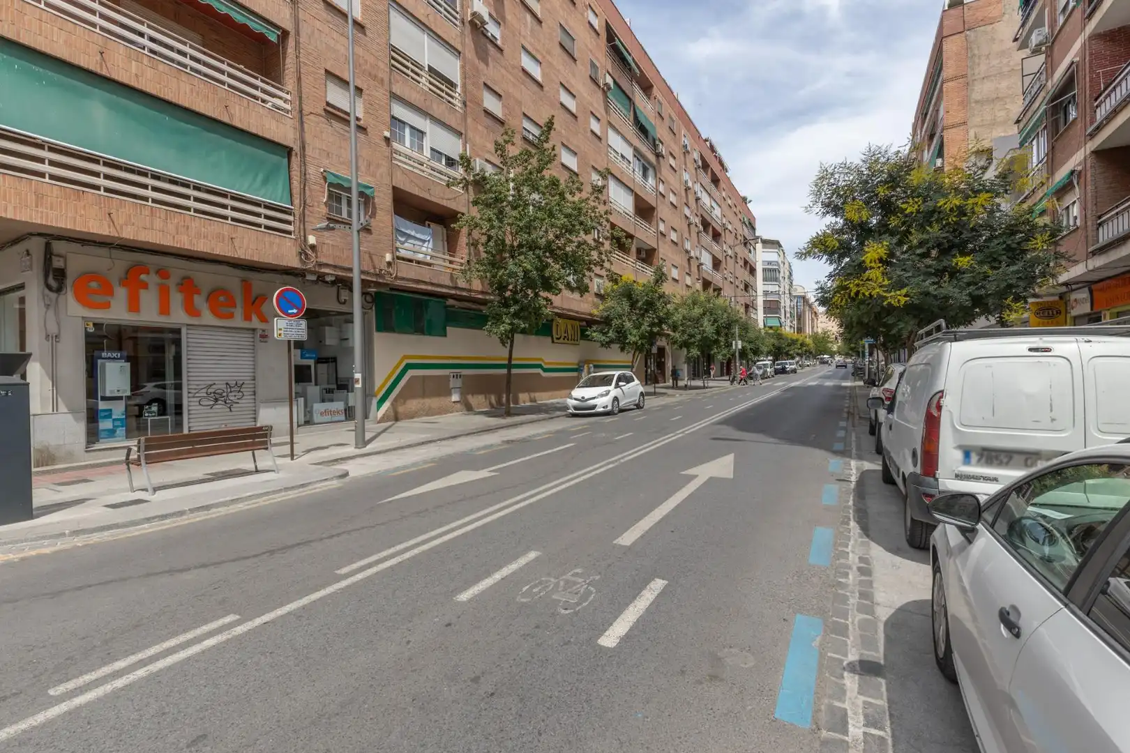 Vista exterior de Pis en venda en Granada