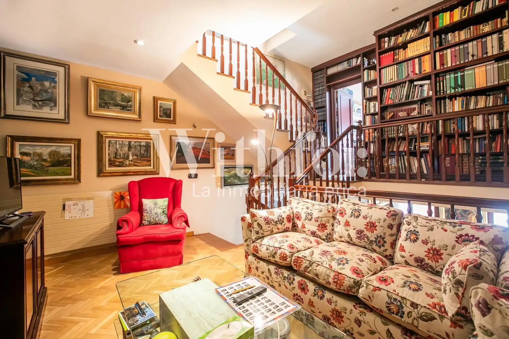 Sala de estar de Casa adosada en venta en Barcelona con Aire acondicionado, Jardín privado y Terraza