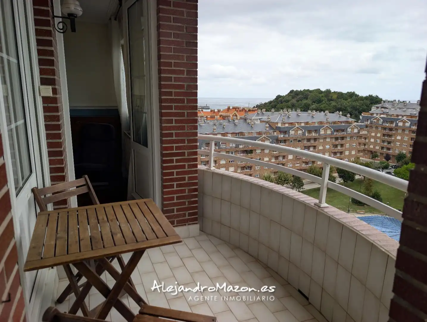 Balcony of Flat for rent in Castro-Urdiales  with Heating, Terrace and Swimming Pool