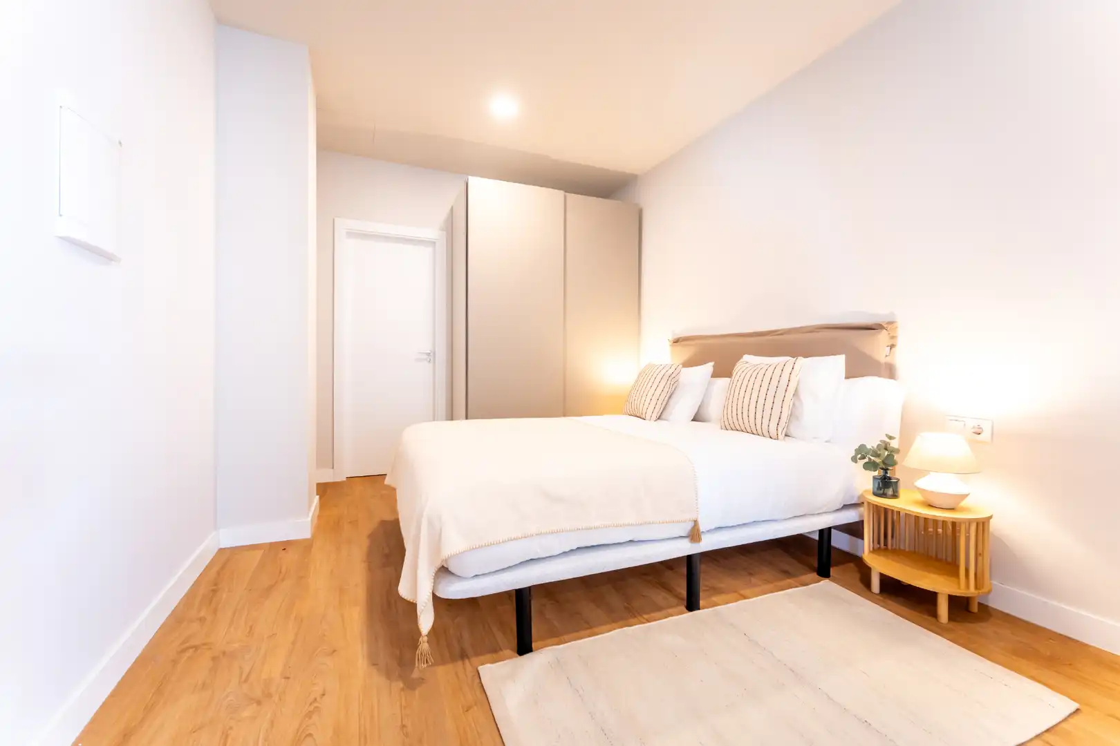 Habitación de Estudio de alquiler en Sevilla con Aire acondicionado, Calefacción y Amueblado