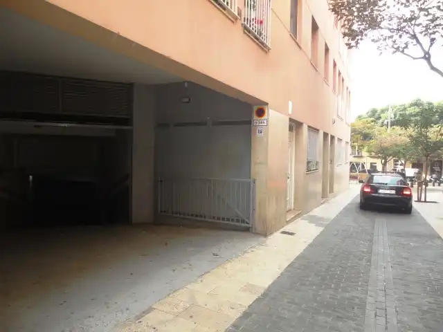 Motorradstellplatz zur Miete in Carrer Alt de Mariner 17, imagen 6