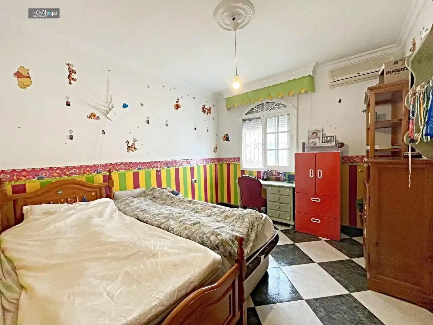Bedroom of Houses for sale in Málaga  with Air Conditioner, Terrace and Furnished
