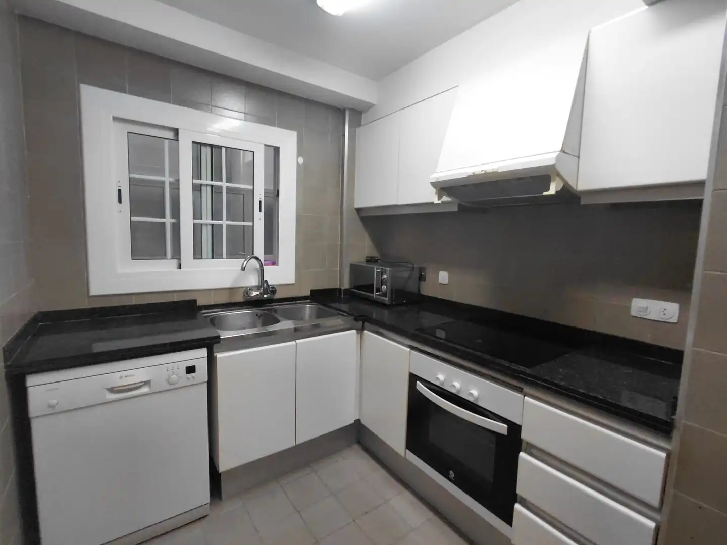 Kitchen of Flat for sale in Girona  with Heating, Terrace and Balcony