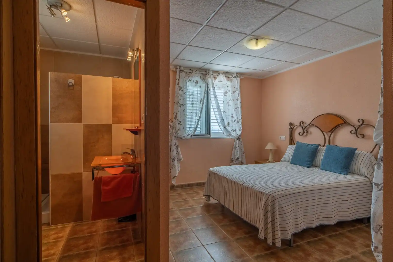 Dormitori de Casa adosada en venda en Torrevieja amb Calefacció, Jardí privat i Terrassa