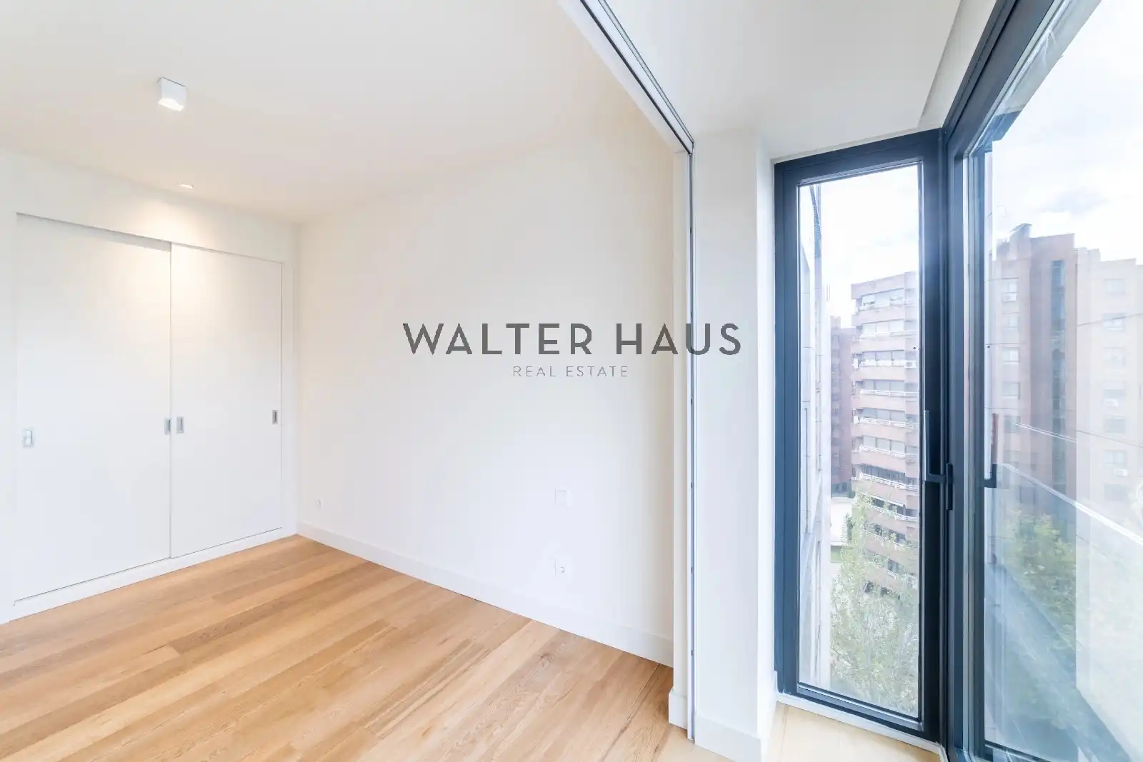Habitación de Piso de alquiler en Madrid con Aire acondicionado, Calefacción y Horno