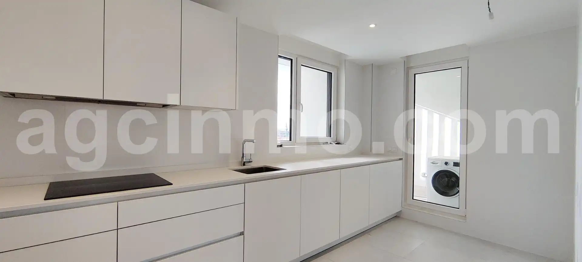 Cocina de Piso en venta en Valladolid con Calefacción, Terraza y Trastero